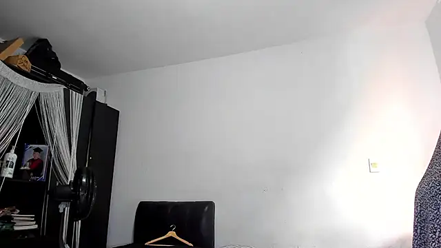 ares sexxx online show from July 19, 2026, 4:04 pm