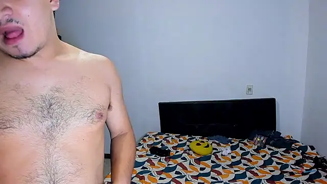 Snapshot of ares_sexxx chatting on February 16, 2026, 3:32 pm ares sexxx online show from February 16, 2026, 3:32 pm