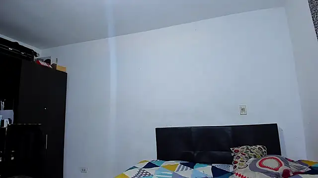 Snapshot of ares_sexxx chatting on March 17, 2026, 4:21 pm ares sexxx online show from March 17, 2026, 4:21 pm