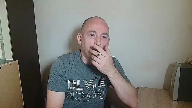 Snapshot of Johan___Barker chatting on May 22, 2026, 10:46 am Johan Barker online show from May 22, 2026, 10:46 am