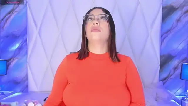 DanniaMonroee online show from June 19, 2026, 11:27 am
