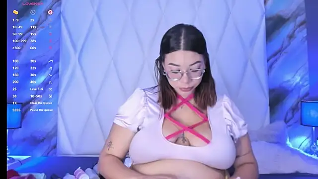 Snapshot of DanniaMonroee chatting on July 22, 2026, 11:34 am DanniaMonroee online show from July 22, 2026, 11:34 am