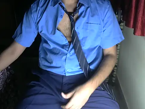 Snapshot of aloneboy1996 chatting on September 16, 2025, 6:31 pm aloneboy1996 online show from September 16, 2025, 6:31 pm