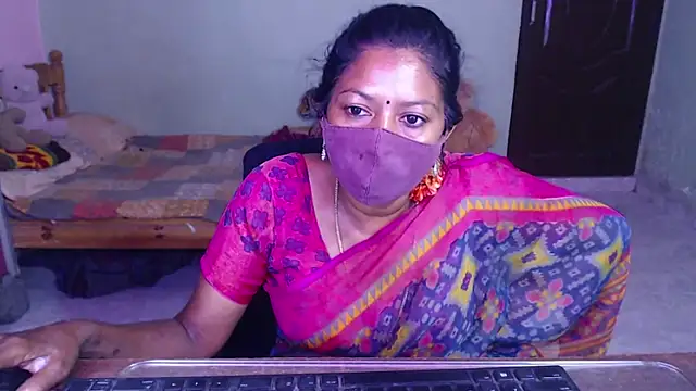 Snapshot of Novapol chatting on July 30, 2026, 5:39 am Novapol online show from July 30, 2026, 5:39 am