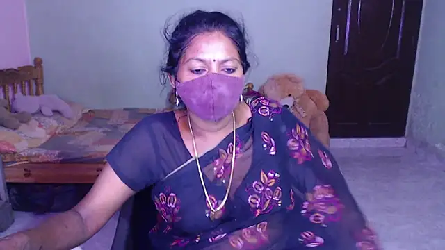 Snapshot of Novapol chatting on August 4, 2026, 5:50 pm Novapol online show from August 4, 2026, 5:50 pm