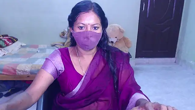Snapshot of Novapol chatting on July 19, 2026, 6:22 am Novapol online show from July 19, 2026, 6:22 am