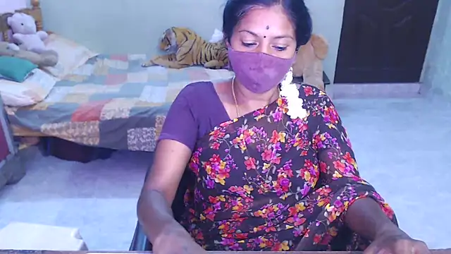 Snapshot of Novapol chatting on July 1, 2026, 5:13 pm Novapol online show from July 1, 2026, 5:13 pm