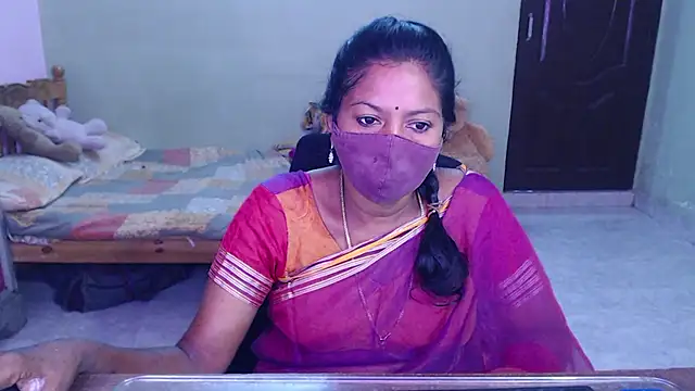 Snapshot of Novapol chatting on July 31, 2026, 6:02 am Novapol online show from July 31, 2026, 6:02 am