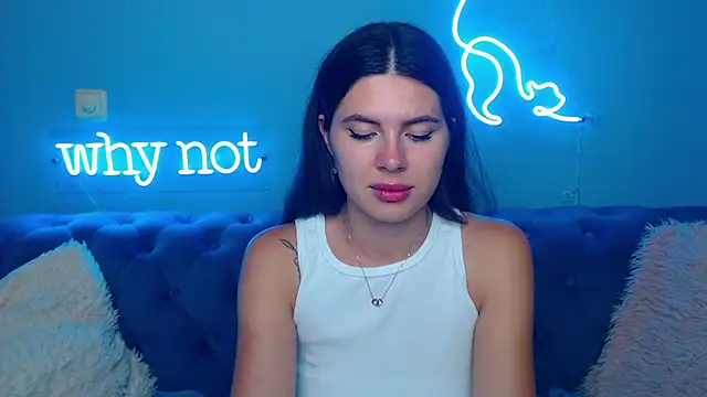 ViollinaLove online show from July 24, 2026, 4:47 pm