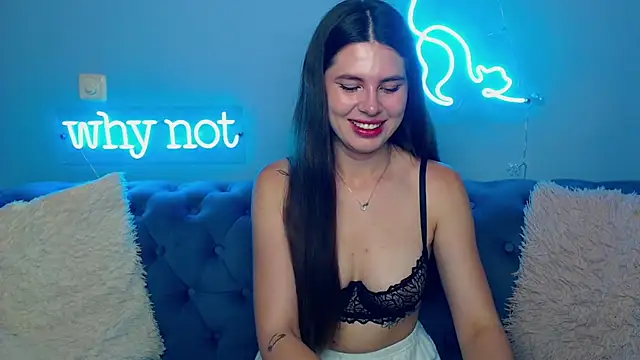 ViollinaLove online show from June 20, 2026, 4:39 am