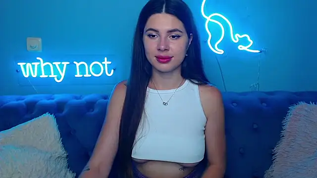 ViollinaLove online show from July 24, 2026, 4:41 am
