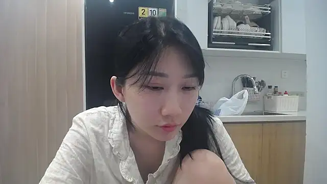 Asiagirll online show from July 23, 2026, 4:03 pm