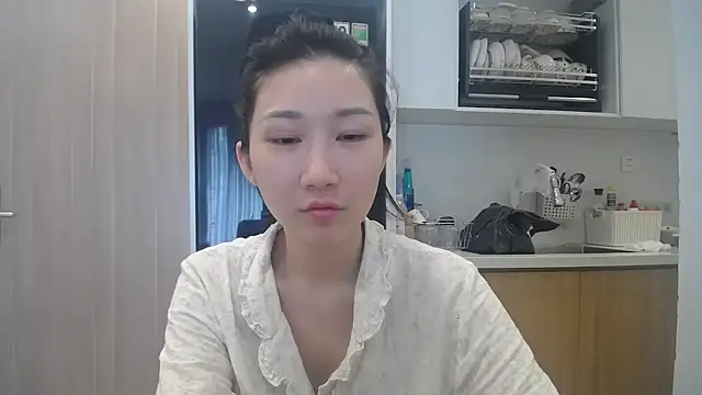 Asiagirll online show from July 21, 2026, 3:52 am