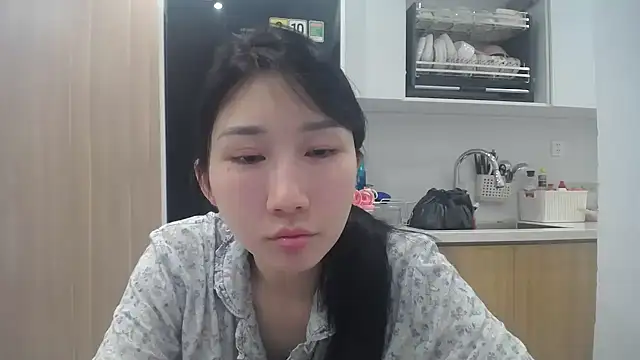 Asiagirll online show from July 19, 2026, 4:37 pm
