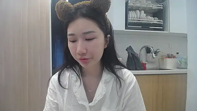 Asiagirll online show from July 9, 2026, 1:06 am