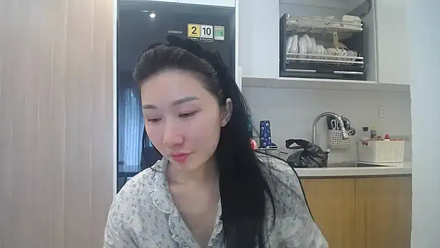 Asiagirll online show from July 20, 2026, 4:42 am
