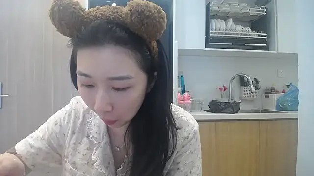 Asiagirll online show from July 10, 2026, 1:49 am