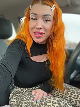 Pia July  online show from January 22, 2025, 1:11 pm