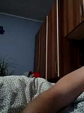 Rolandxxxr online show from February 7, 2025, 8:31 pm