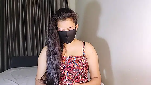 Snapshot of YourLovelyQueen chatting on January 24, 2025, 8:53 pm YourLovelyQueen online show from January 24, 2025, 8:53 pm