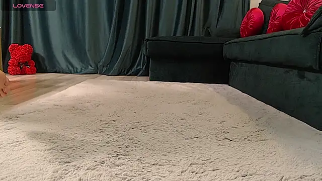 natasha-bigas online show from April 20, 2026, 6:53 pm