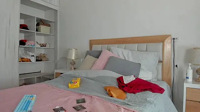 elena mature online show from November 6, 2025, 7:07 pm