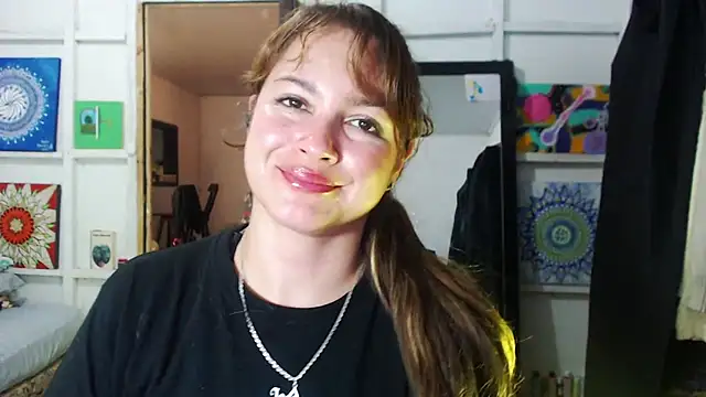 solamatista11 online show from September 22, 2025, 8:59 pm