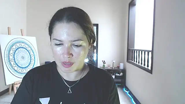 solamatista11 online show from March 13, 2025, 6:23 pm