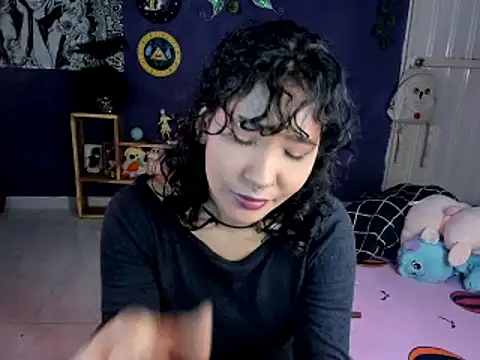 Mary Rosse1 online show from February 18, 2025, 11:22 am