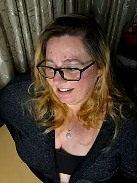 Iceprincess2bad4u online show from November 10, 2025, 6:24 pm