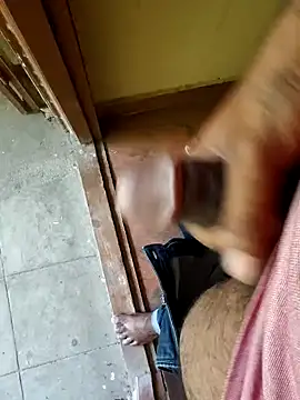 Snapshot of rameshmry1 chatting on February 24, 2025, 7:33 am rameshmry1 online show from February 24, 2025, 7:33 am