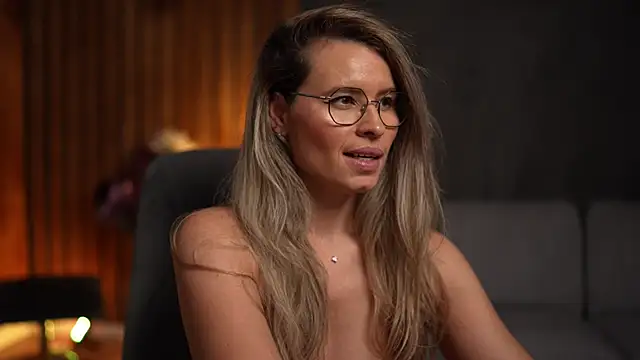 BrandyWhite online show from March 7, 2025, 10:56 am