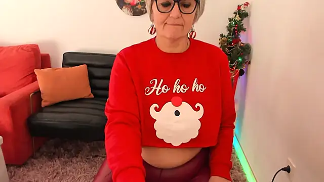 Milf-Ella online show from December 22, 2025, 10:15 am