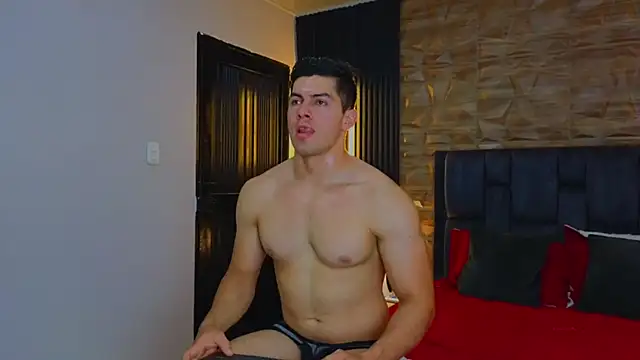 FelipeAndMarcello3 online show from March 22, 2025, 7:53 pm