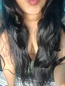 Sweet-Berry online show from February 15, 2026, 7:02 pm