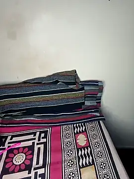 Sweet-Berry online show from January 23, 2025, 6:35 pm