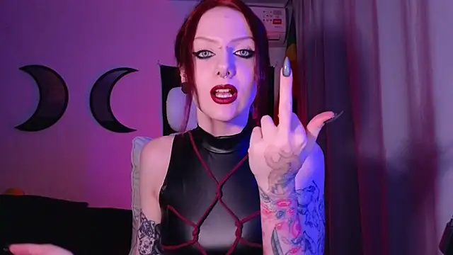 Ivon Diaz online show from March 6, 2025, 10:15 pm