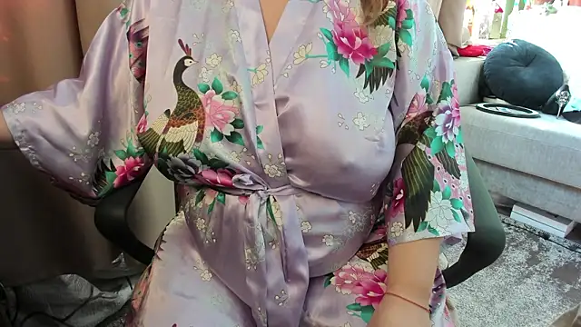 Snapshot of Anita-boobs chatting on February 21, 2026, 9:44 am Anita-boobs online show from February 21, 2026, 9:44 am