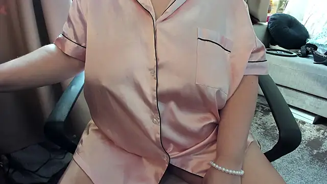 Snapshot of Anita-boobs chatting on March 14, 2026, 10:43 am Anita-boobs online show from March 14, 2026, 10:43 am