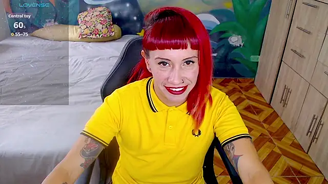 Snapshot of Eimy_lorens chatting on June 1, 2026, 7:24 pm Eimy lorens online show from June 1, 2026, 7:24 pm