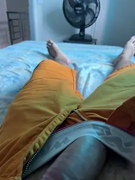 urielpereira online show from April 3, 2026, 6:14 pm