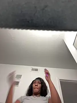 Snapshot of Foreignthababyy chatting on March 25, 2026, 5:29 am Foreignthababyy online show from March 25, 2026, 5:29 am