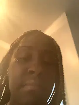 Foreignthababyy online show from December 4, 2025, 7:02 pm