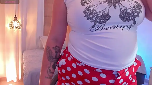 halaaa 1 online show from December 2, 2025, 7:04 pm