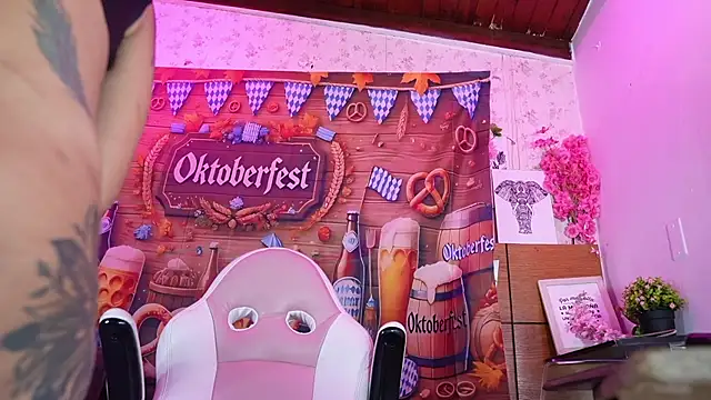 mssburbuja online show from September 23, 2025, 3:13 am