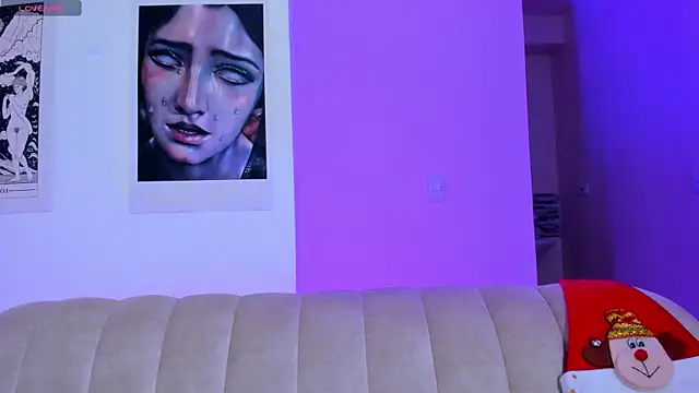 Moonlight1002 online show from December 7, 2024, 3:31 am