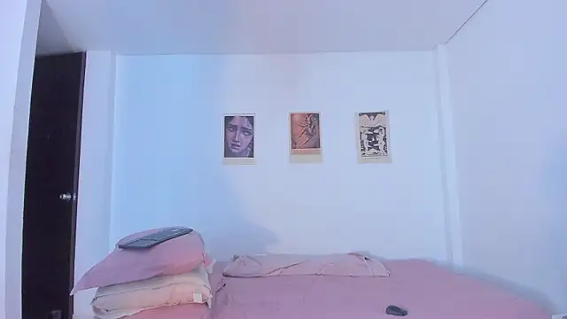 Moonlight1002 online show from March 11, 2026, 2:27 am