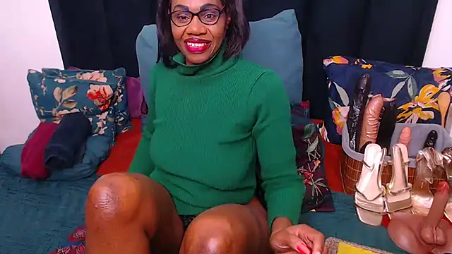 sexybootylicious online show from July 16, 2026, 7:49 am