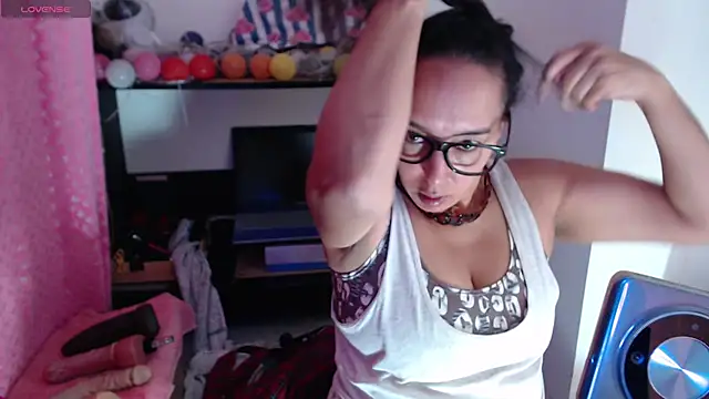 Snapshot of Bekkakinky chatting on March 5, 2026, 4:25 pm Bekkakinky online show from March 5, 2026, 4:25 pm