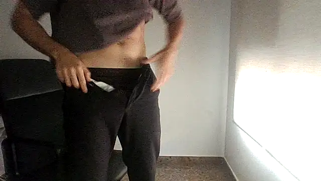 vargas90 online show from October 1, 2025, 8:41 am